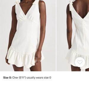 Elegant White Sleeveless Dress